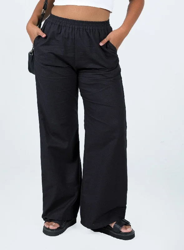 Tailored slim pants for polished business looks -Motel Yara Trouser Black