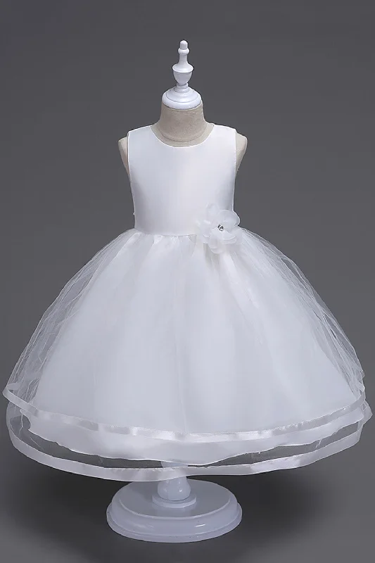 Maximalist Dresses for Bling -Boat Neck Tulle White Girls Dresses with Bow